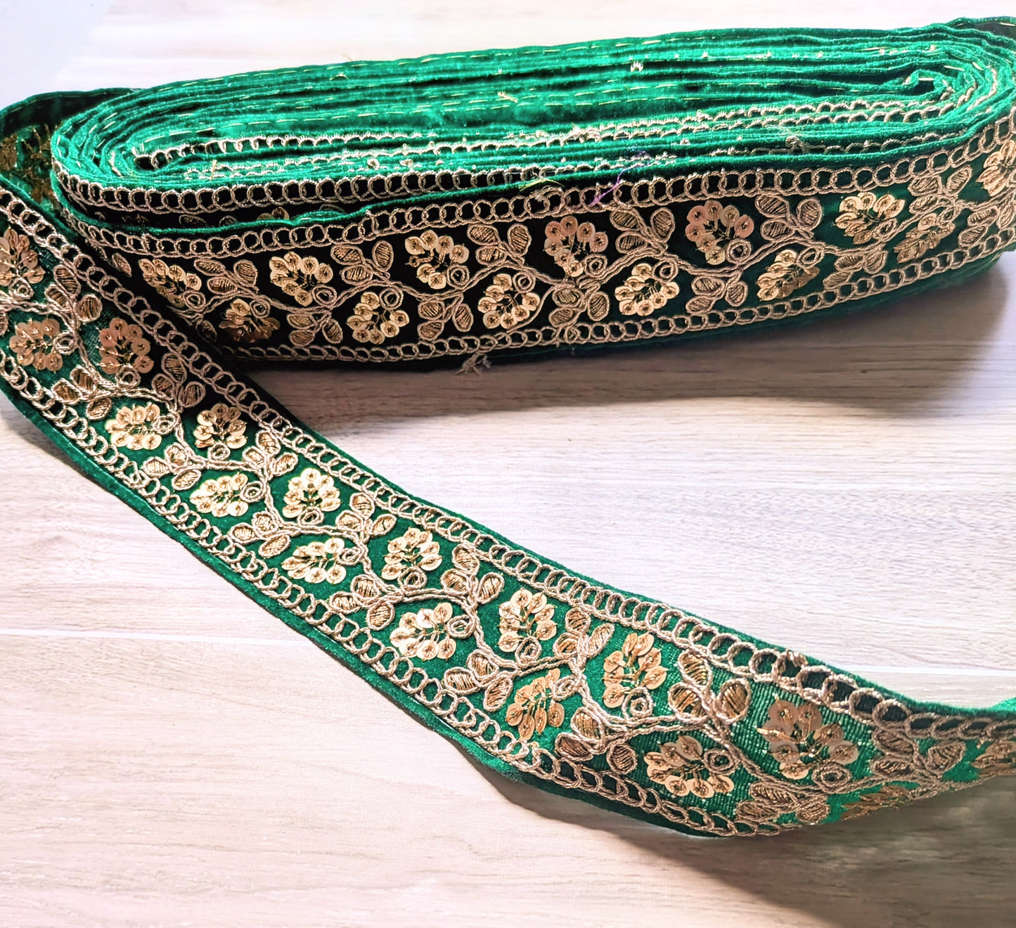 Gotta Patti border Lace