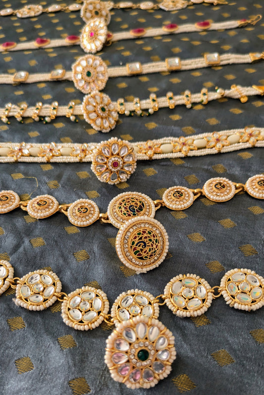 Traditional Indian Bollywood Style Rajputi Kundan Mathapatti / Tika / Tikka / Damini / Rakhdi / Borla Shishful Bridal Headpiece Diwali gi