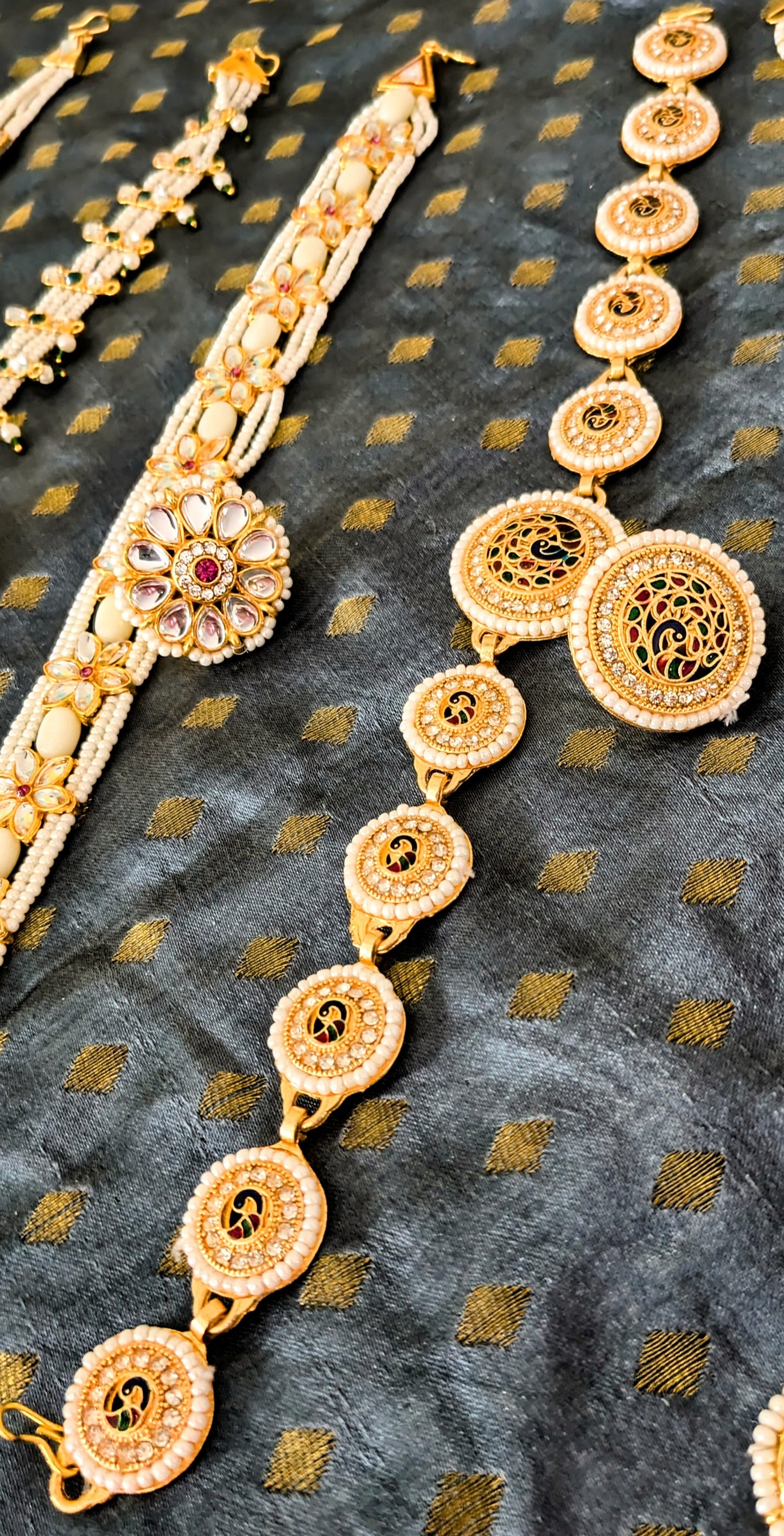Traditional Indian Bollywood Style Rajputi Kundan Mathapatti / Tika / Tikka / Damini / Rakhdi / Borla Shishful Bridal Headpiece Diwali gi