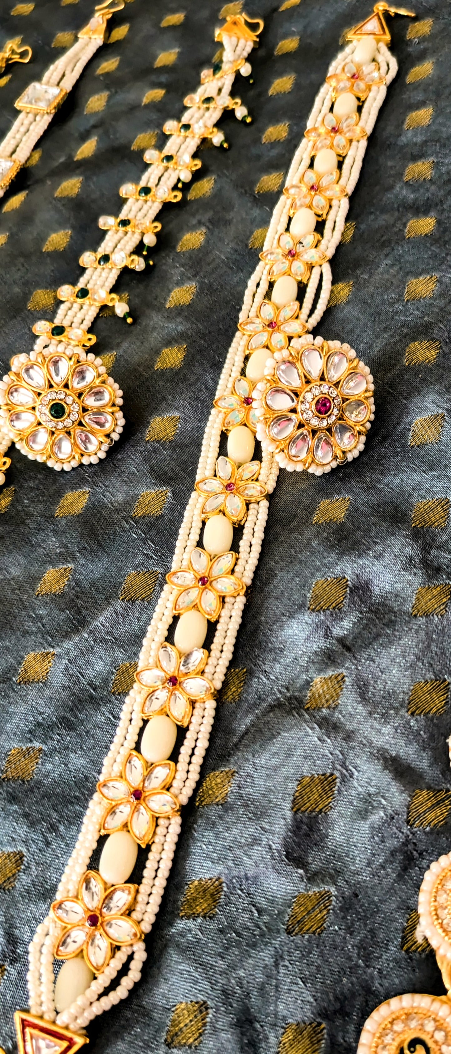 Traditional Indian Bollywood Style Rajputi Kundan Mathapatti / Tika / Tikka / Damini / Rakhdi / Borla Shishful Bridal Headpiece Diwali gi