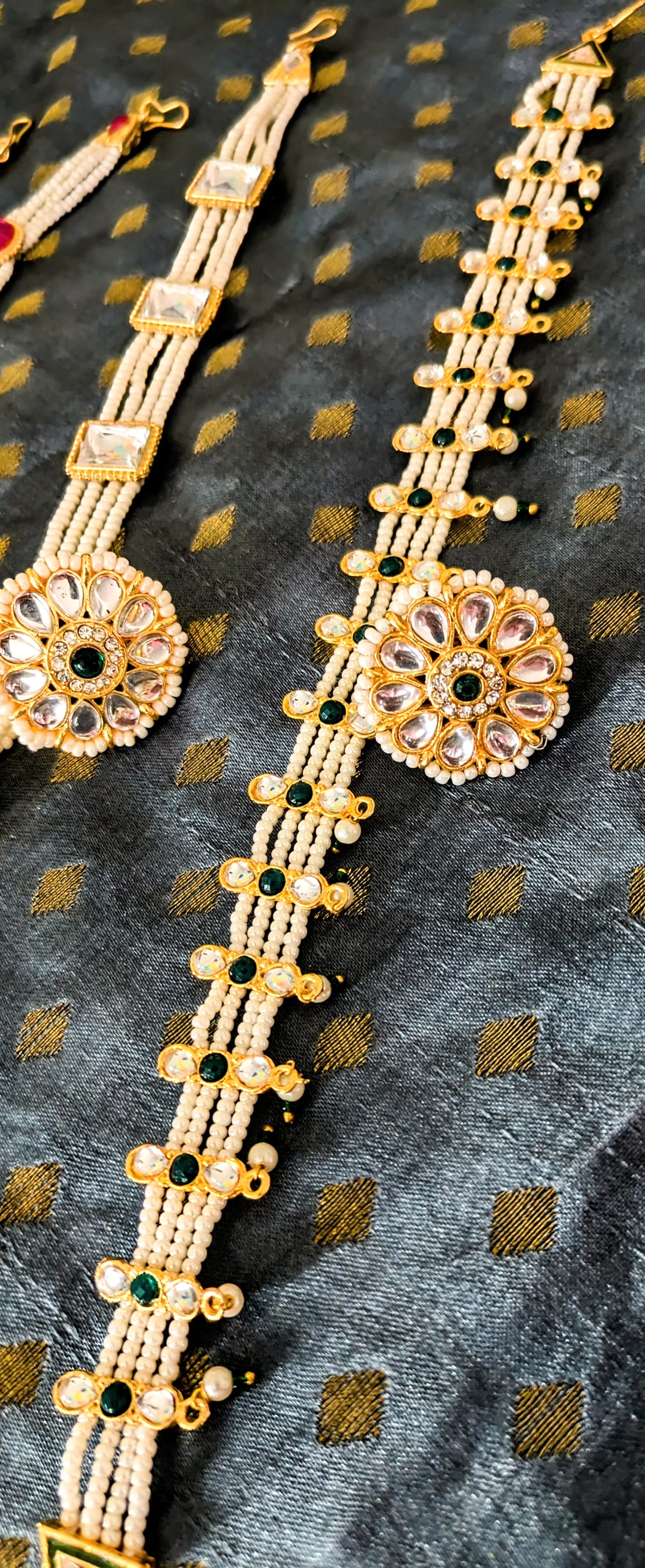Traditional Indian Bollywood Style Rajputi Kundan Mathapatti / Tika / Tikka / Damini / Rakhdi / Borla Shishful Bridal Headpiece Diwali gi