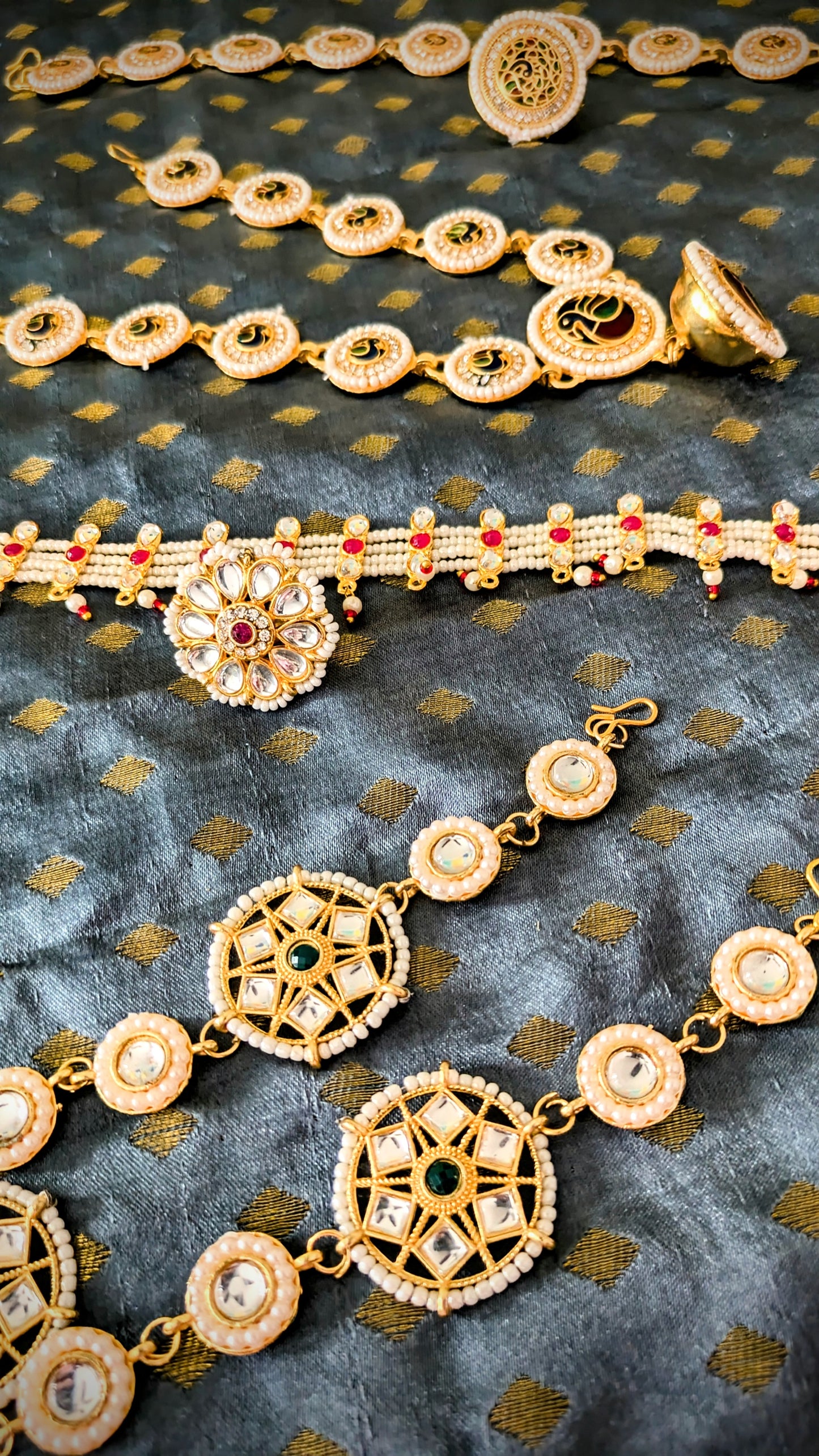 Traditional Indian Bollywood Style Rajputi Kundan Mathapatti / Tika / Tikka / Damini / Rakhdi / Borla Shishful Bridal Headpiece Diwali gi