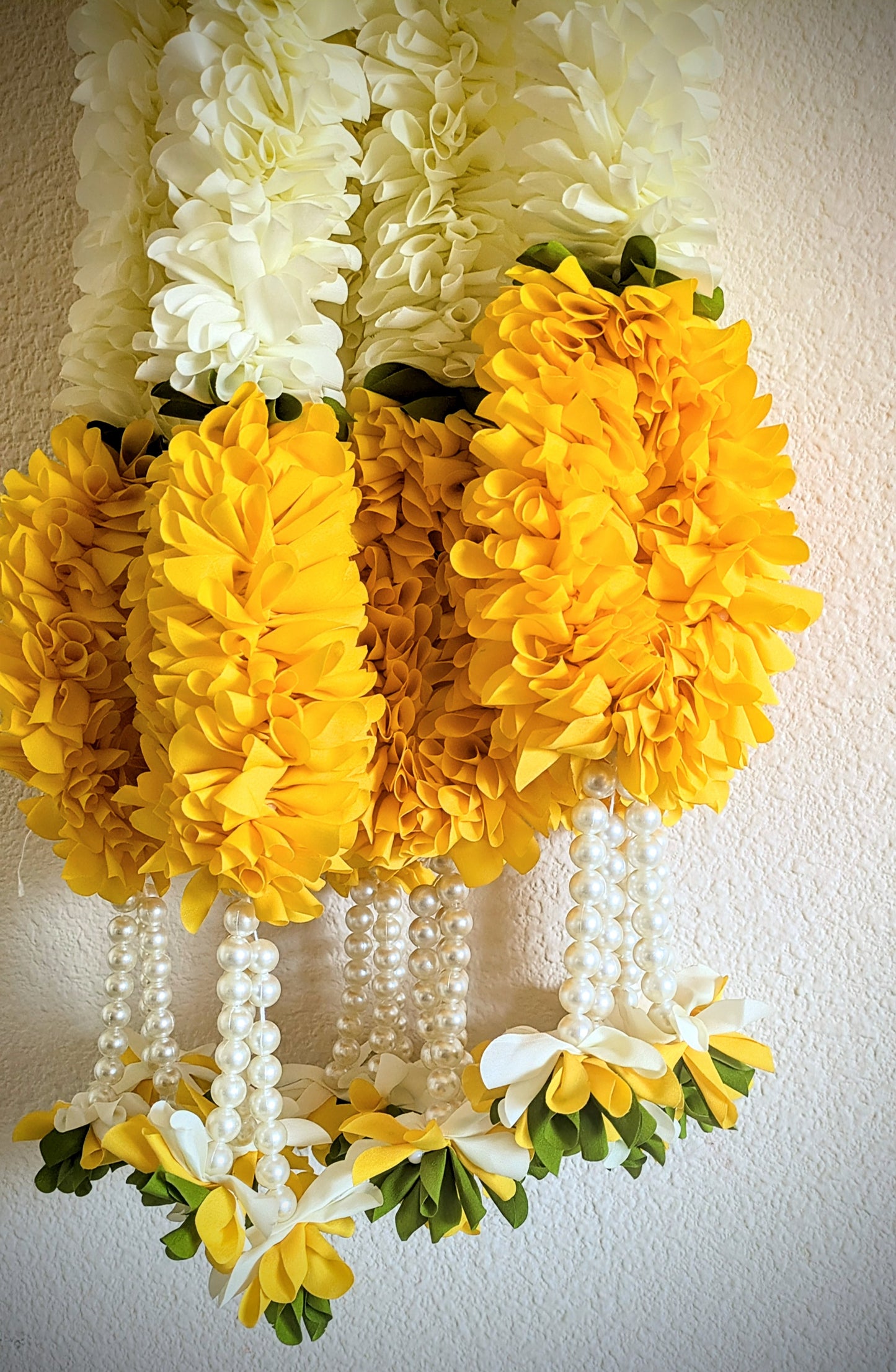 Heavy loop/Ring Fabric Flower Garland with pearl danglers 3ft