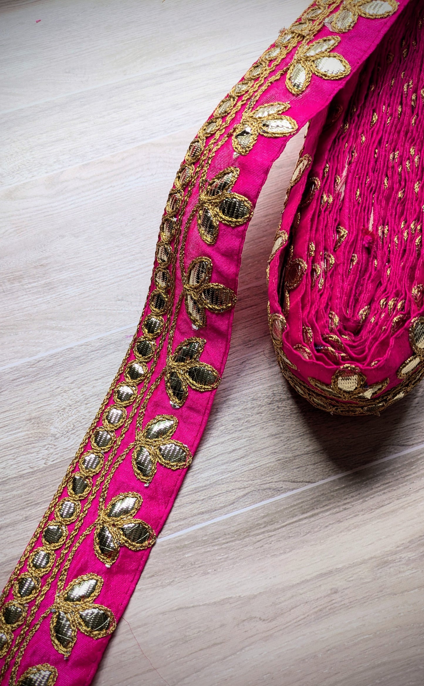 Gotta Patti border Lace