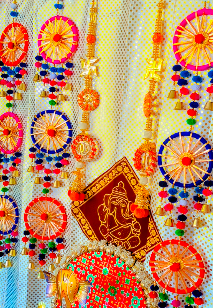 Ring Pom Pom bells hanging (Pair)