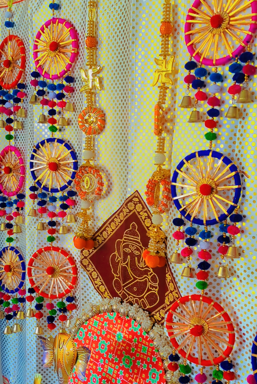 Ring Pom Pom bells hanging (Pair)