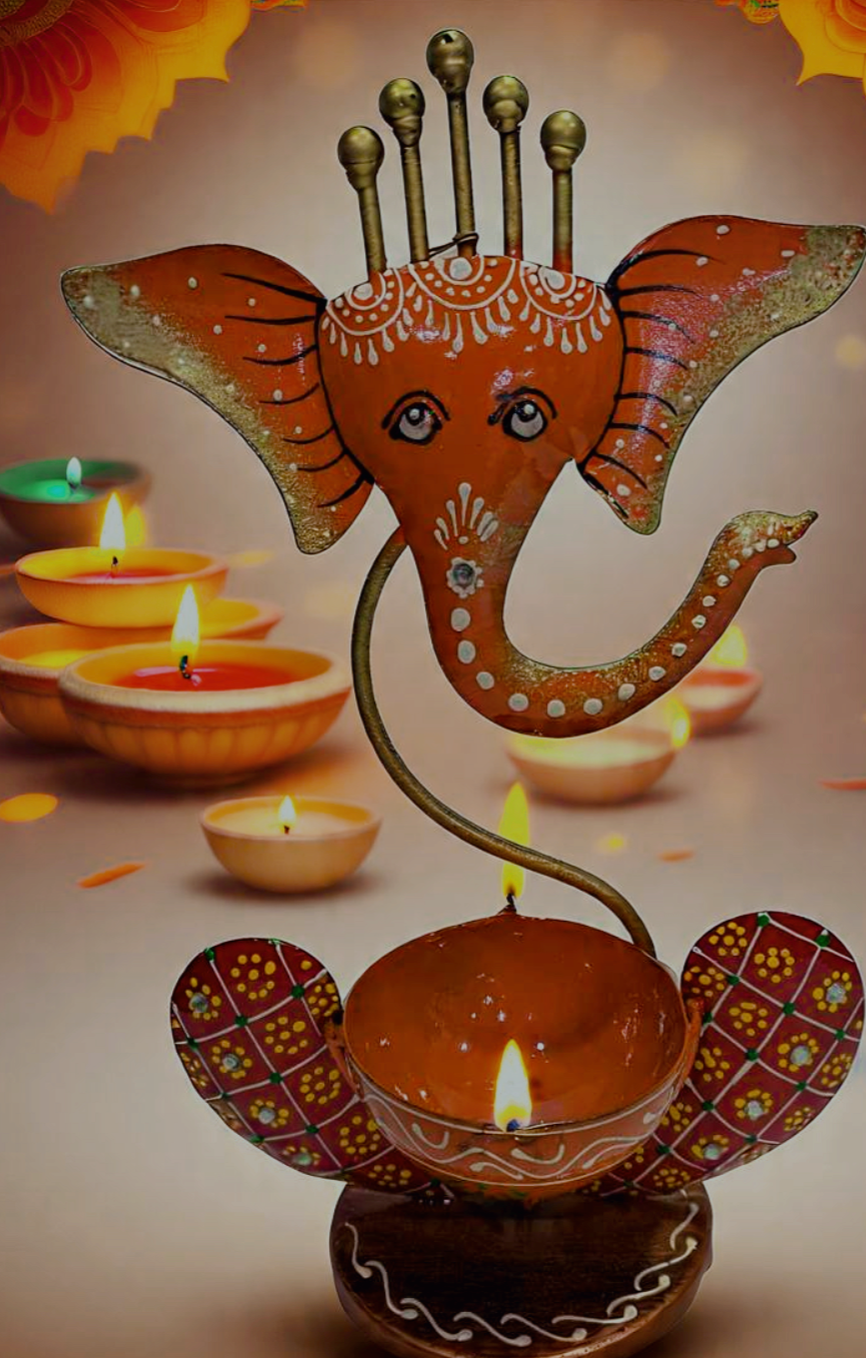 Metal Ganesha T light Stand